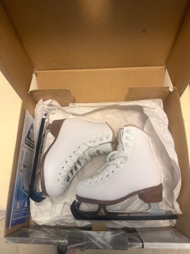 Jackson Ultima Excel Figure Skates B Junior 11 (New)