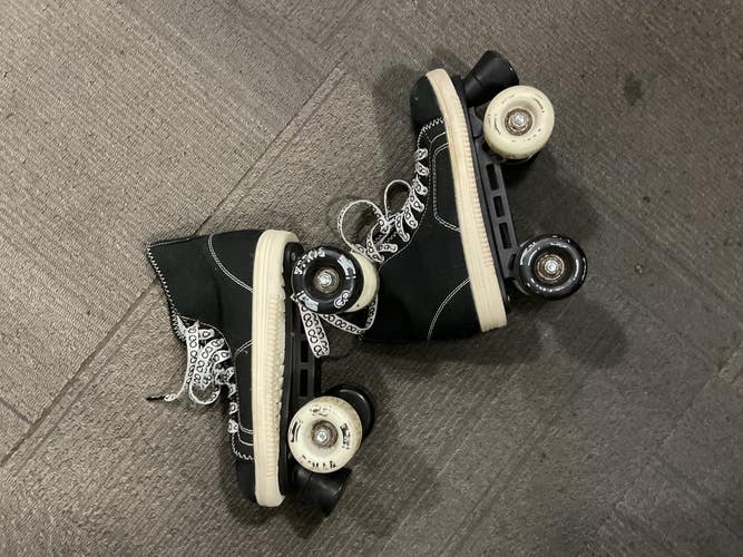 Used Infinity CAMO CONVERSE SKATES Senior Roller Quad Skates Black Senior 6 11614-S000244545