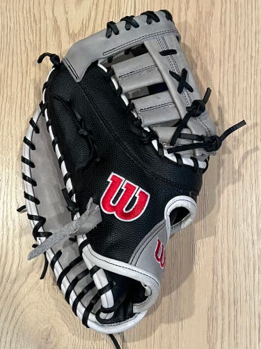 Wilson A2000 LH First Base Softball Glove 12.5" (Used)