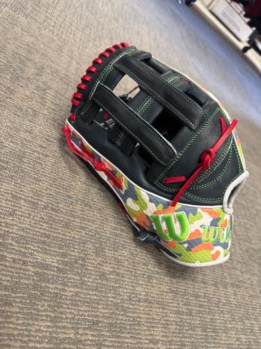 2024 Wilson A2K LH Outfield Baseball Glove 12.75" (New)