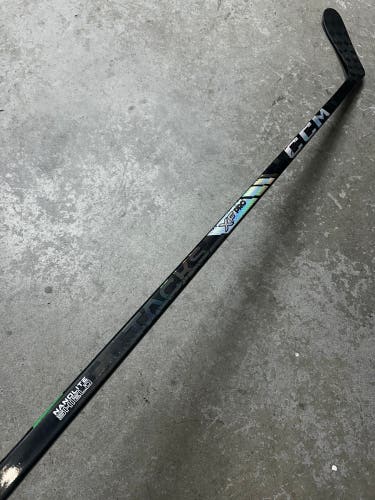 85 Flex P28 Curve Senior CCM XF Pro Left Hand (Used) Pro Stock