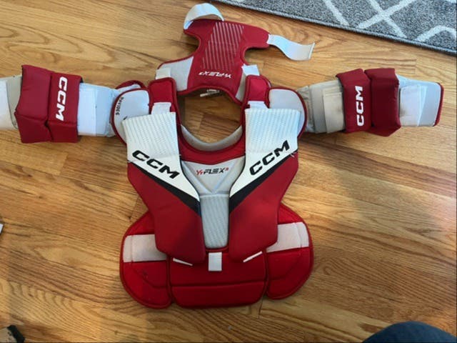 YOUTH L/XL CCM YTFlex 3 Goalie Chest Protector (Used)