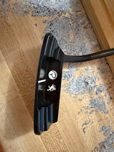 Piretti Luca 303 Midnight Series Right Handed Putter 34" (Used)