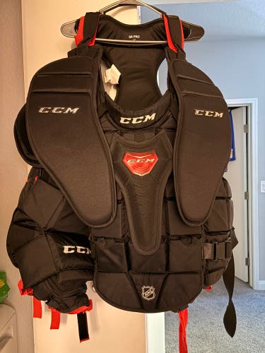 Large CCM CL Pro Goalie Chest Protector (Used)