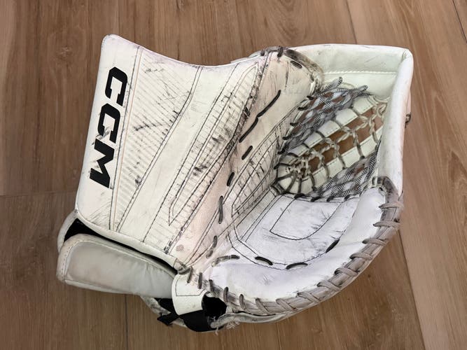 CCM EFlex 7.9 590 Goalie Catcher – Regular – White