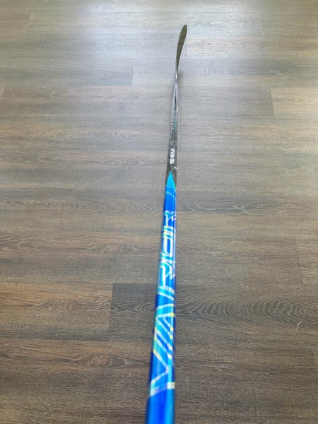 Intermediate Bauer Vapor Flylite Left Hand Hockey Stick P92 65 Flex (New) - Blue/Orange