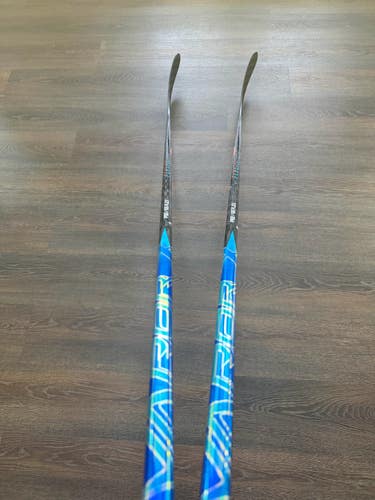 Intermediate Bauer Vapor Flylite Left Hand Hockey Stick P92 65 Flex (New) - Blue/Orange