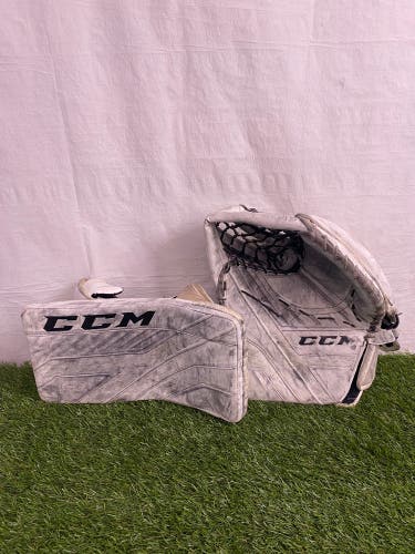 White Senior CCM Axis Goalie Gloves & Blockers Regular (Used)