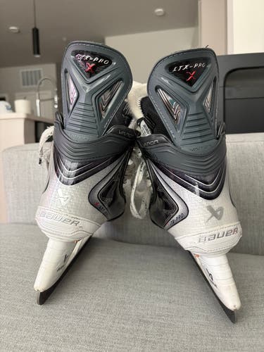 Bauer Vapor LTX Pro Used Hockey Skates Size 6.5 Fit 1 + Brand New FLY-TI Black Steel Never Sharpened