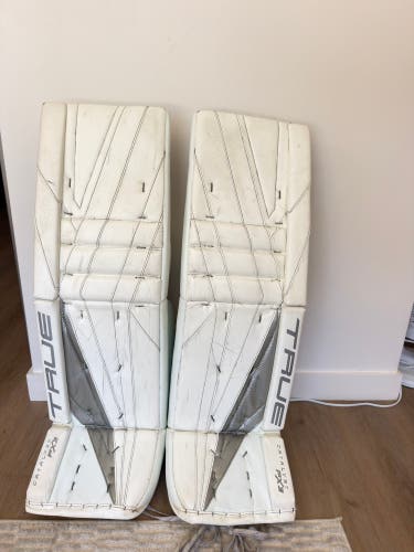 36" True Catalyst PX3 Goalie Leg Pads