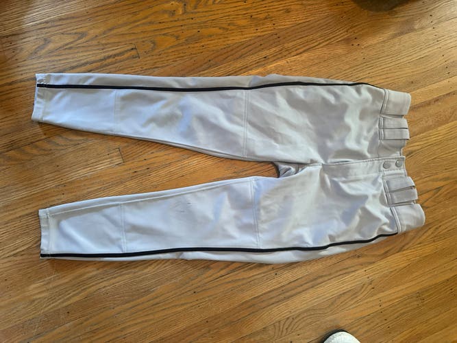 Gray Men's XS Adult Mizuno Game Pants (Used)