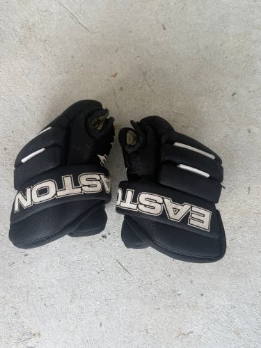 Easton Gloves 8" (Used)