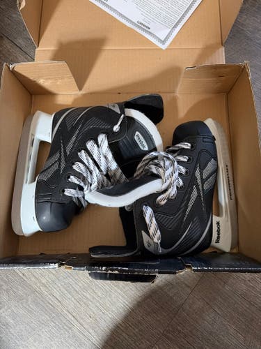 Black Reebok 5K Hockey Skates 10 (New)