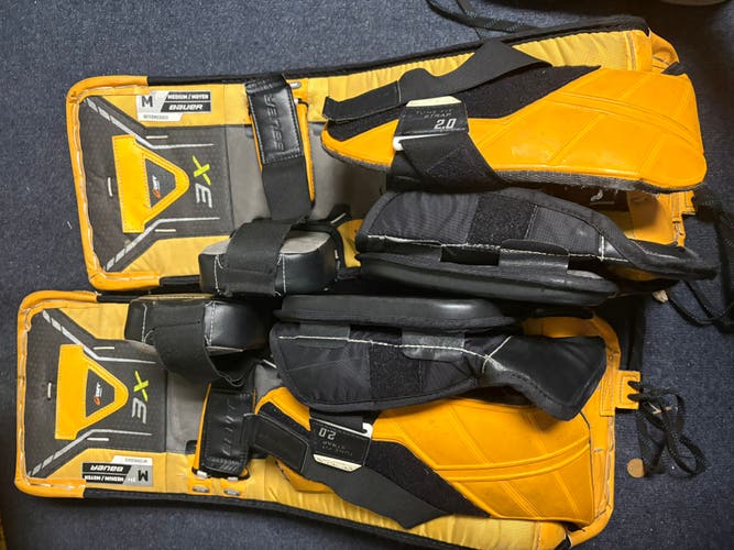31" Bauer vapor 3x Goalie Leg Pads (Used)