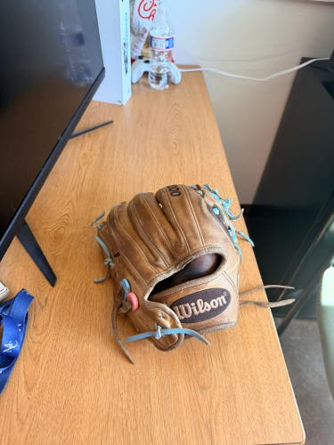 2020 Wilson A2000 RH Infield Baseball Glove 11.5" (Used)