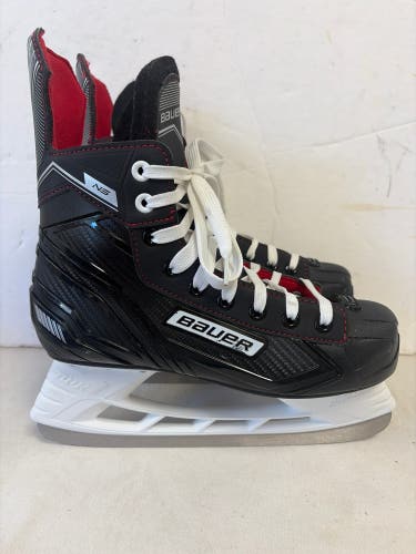 Black Bauer NS Hockey Skates Regular Width 7 (Used)