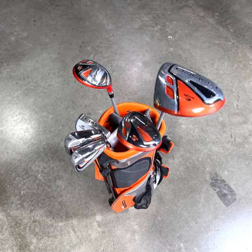 Cobra Junior Club Set Driver 3W 4H 7 & 9 Putter Junior RH +Bag 60"-63"