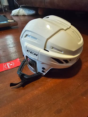 Small CCM FitLite 90 Helmet (Used)