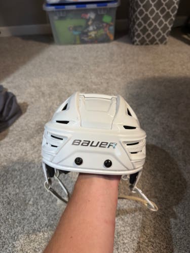 Large Bauer Re-Akt 150 Helmet Pro Stock (Used)