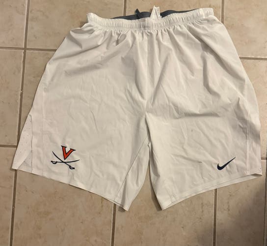 White XXL Men's Nike Shorts (Used)