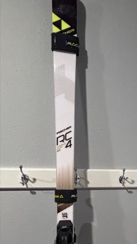 Racing 204 cm Fischer RC4 WC SG Skis With Bindings Max Din 16 (Used)