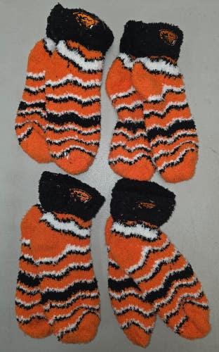 ST1 Mens NCAA OREGON STATE BEAVERS Crew Socks Lot of 4 Pair MEDIUM New