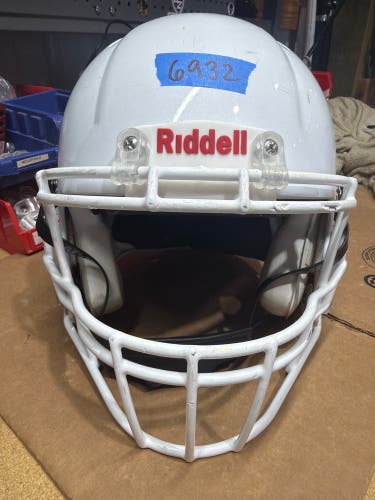 USED RIDDELL SPEED ICON ADULT HELMET - MEDIUM  - WHITE METALLIC