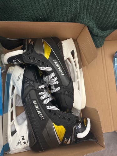 Black/Yellow 2021 Bauer Supreme 3S Pro Hockey Skates Pro Stock 10 (New)