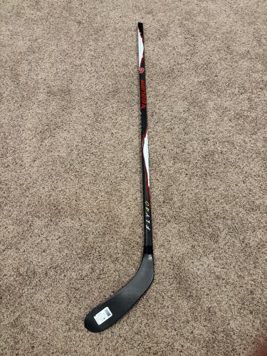 Intermediate Bauer Vapor Fly40 Left Hand Hockey Stick P28 55 Flex (Used)