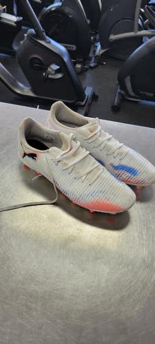Used Puma Soccer Cleats White Senior 9.5 11497-C000161757