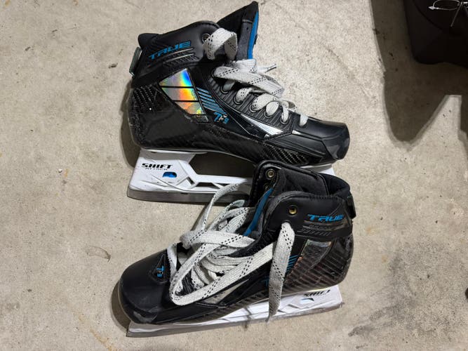 Senior True TF9 Hockey Goalie Skates Wide Width 9 (Used)