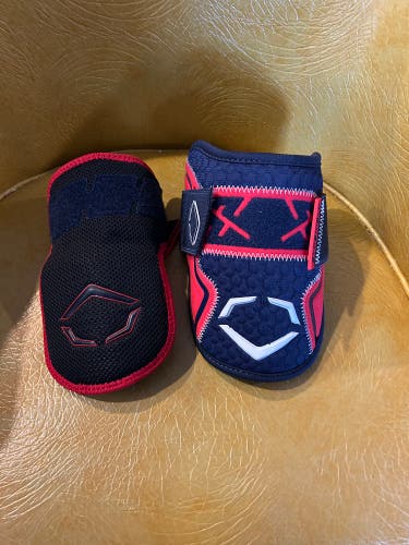 EvoShield Elbow Guard Elbow Protection  and hand guard (New)