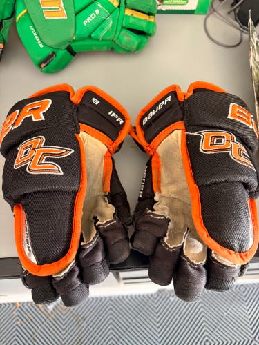 Bauer Vapor Team Pro Gloves 11" (Used)