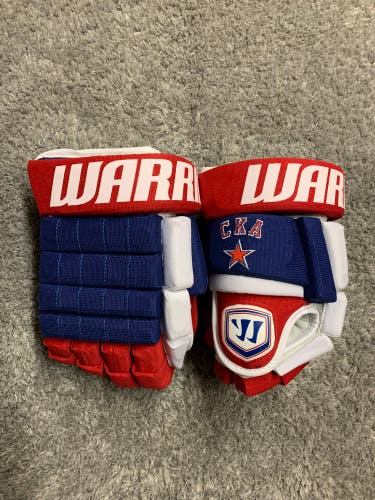 Warrior MIC Franchise Pro Stock Hockey Gloves 14” - KHL CKA Tikhonov