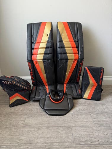 35" 2023 True Nitro Pro Regular Goalie Full Set (Used)