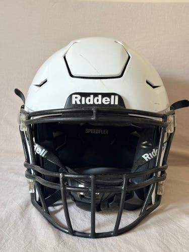 White Adult Extra Large Riddell SpeedFlex Helmet (Used)