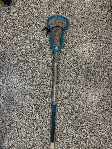 Lacrosse stick (Dragon fly Stick,
Kinetic head)