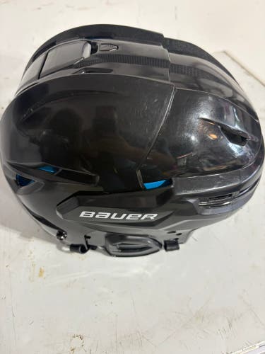Large Bauer Re-Akt 55 Helmet (Used)