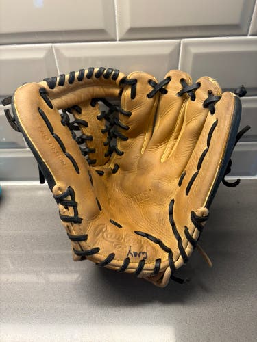 Rawlings Gold Glove Elite RH Infield Baseball Glove 11.5" (Used)