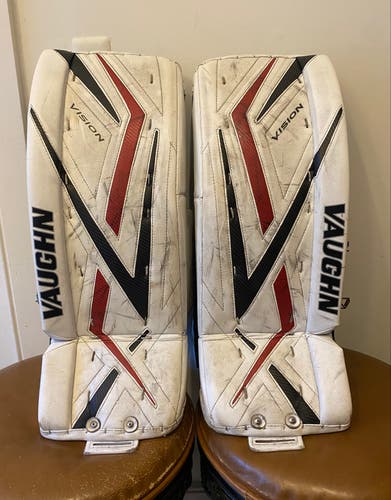 Vaughn Vision 9200 Goalie Leg Pads 27+1" Jr/Int Flex-Lam White Red Black