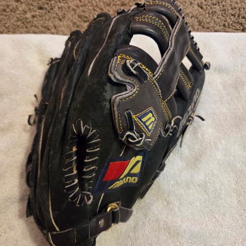Mizuno RH MZ 1275 Professional Model Softball Glove 13" Game Ready