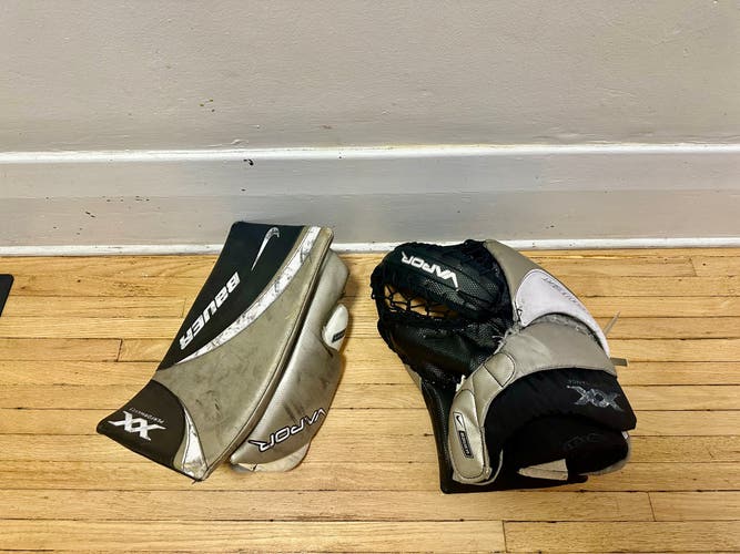 SR Nike Bauer XX Blocker & Glove