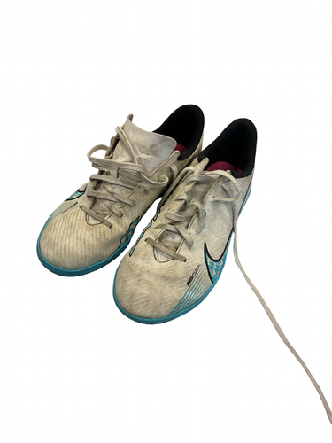 Used Nike Soccer Turf Shoes White Junior 03 11682-S000139292