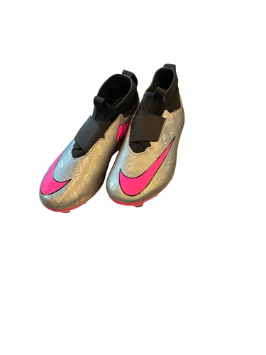 Used Nike Soccer Cleats Grey Senior 6 11682-S000139303