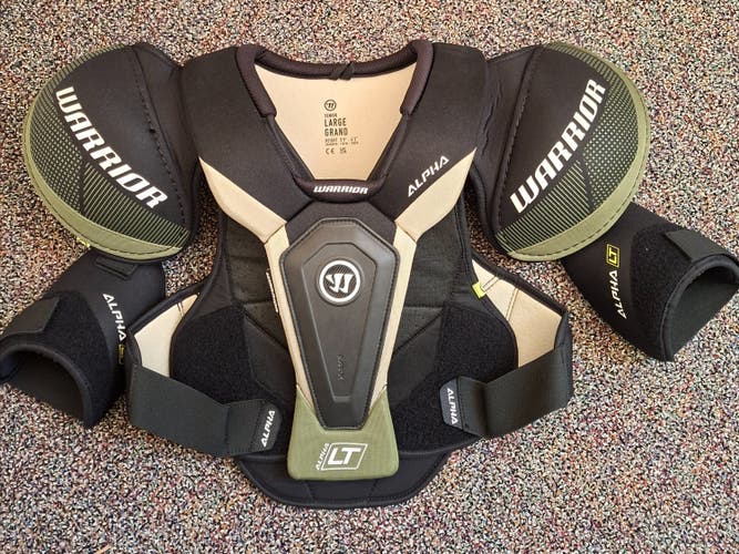 Large Senior Warrior Alpha LT Shoulder Pads (Used)