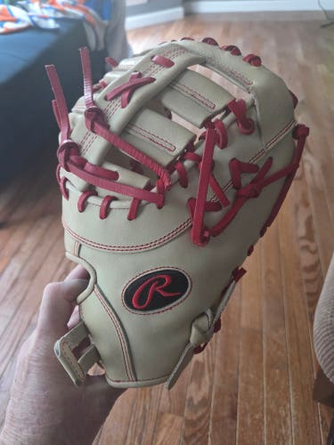 2024 Rawlings RH First Base Heart of The Hide Softball Glove 13" (Used)