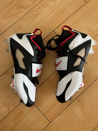 Nike Diamond Turf DT 93 TD Football Cleats White Black Red HF5298-100 Men’s 10