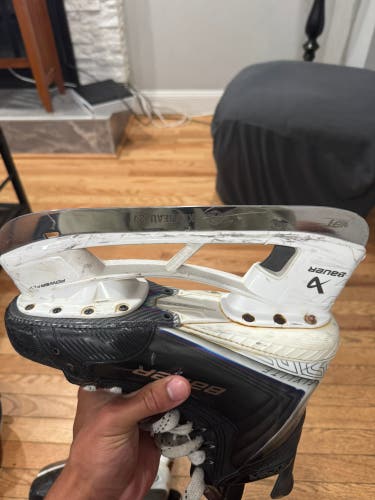 2025 Bauer Vapor Flylite Hockey Skates 7.5 (Used)