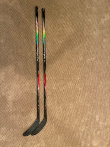 2 Custom Bauer Vapor Flylite Left Hand Hockey Stick P28M 82 Flex (Used)