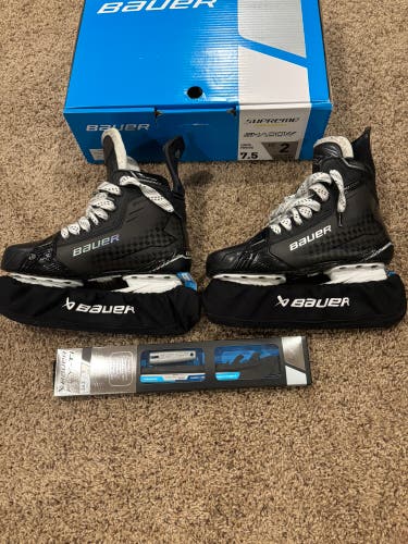 Black Bauer Supreme Shadow Hockey Skates Senior 7.5 Fit 2 (Used)